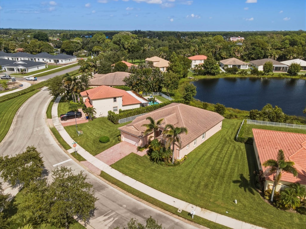 Photo of 1251 SE Illusion Isle Way, Stuart, FL 34997 (MLS # B26078678)