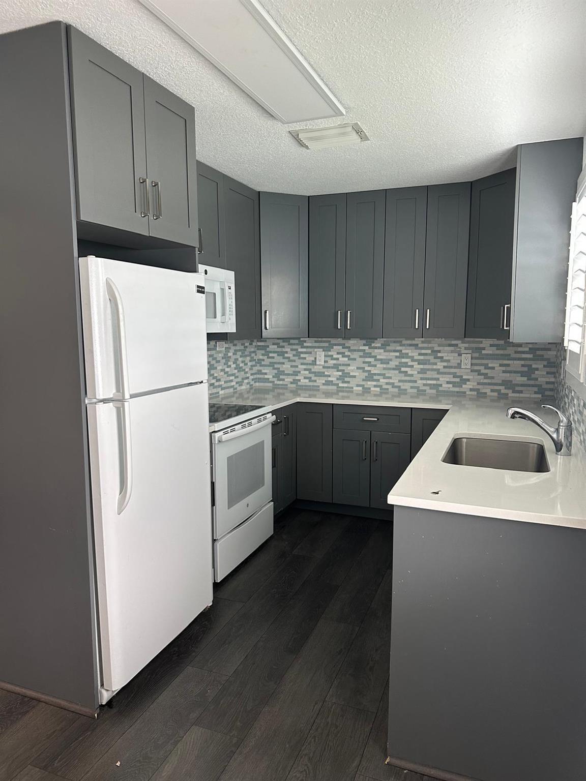 MEADOW PARK - Residential Lease