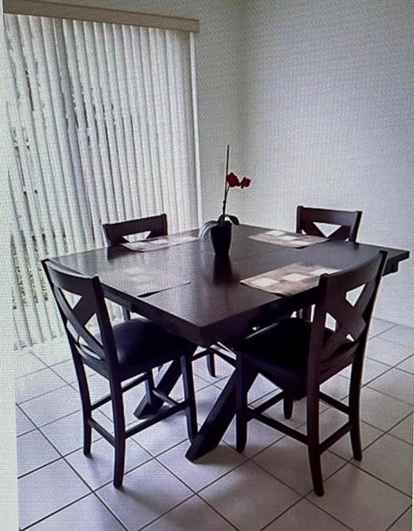 Kendall Breeze - Residential