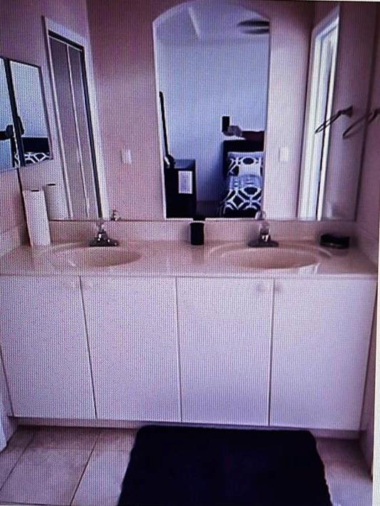 Kendall Breeze - Residential