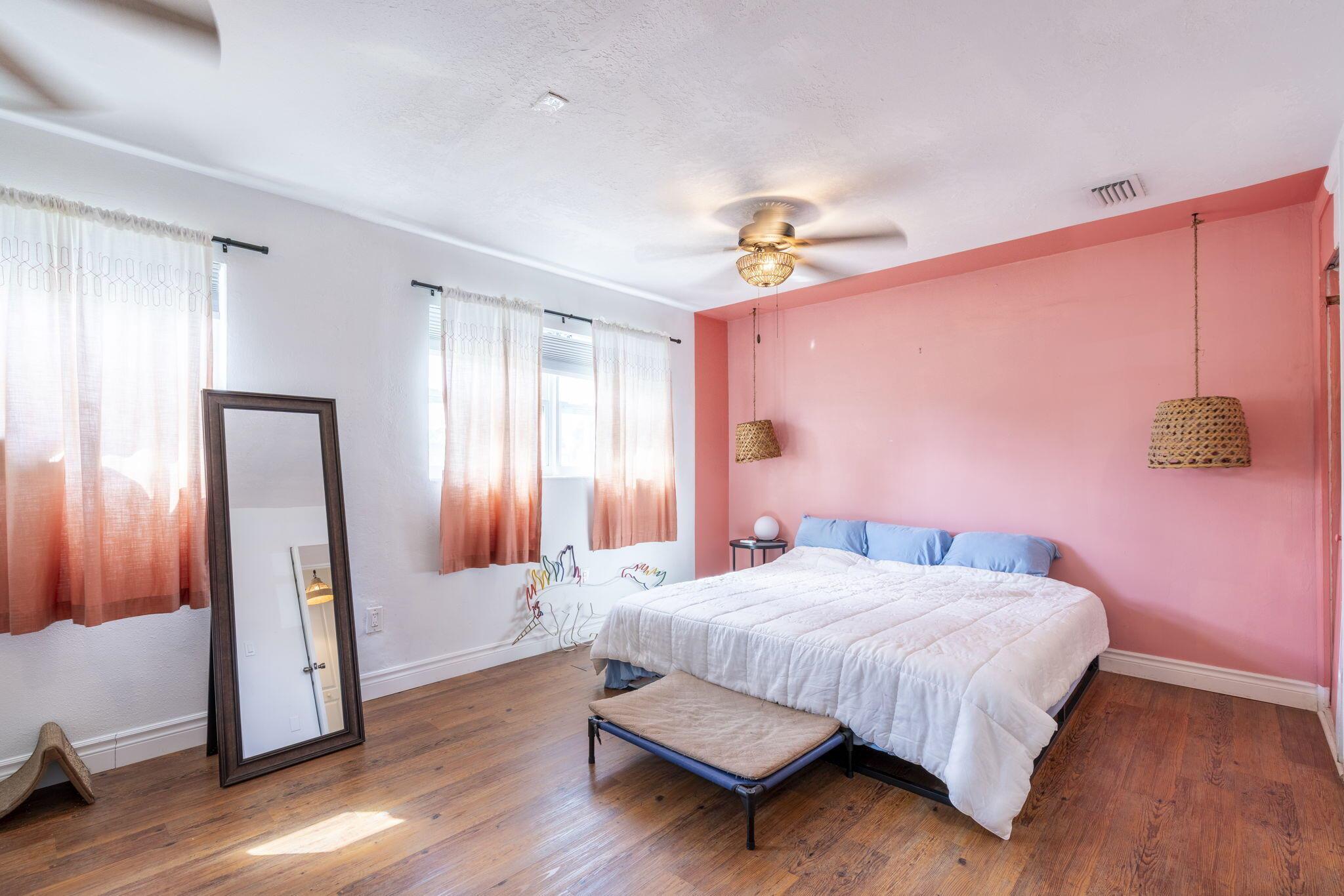 LAKE OSBORNE HILLS - Residential Lease