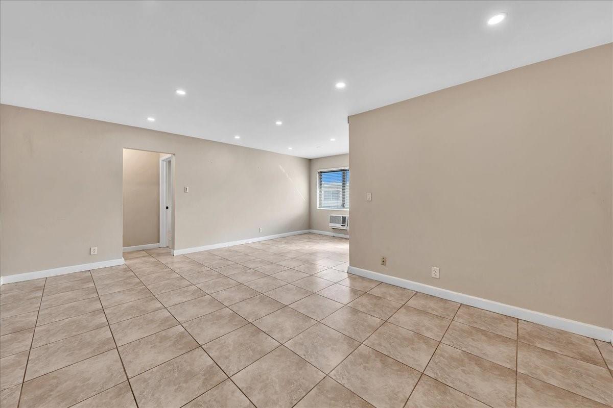 JEFFERSON APTS CO-OP - Residential