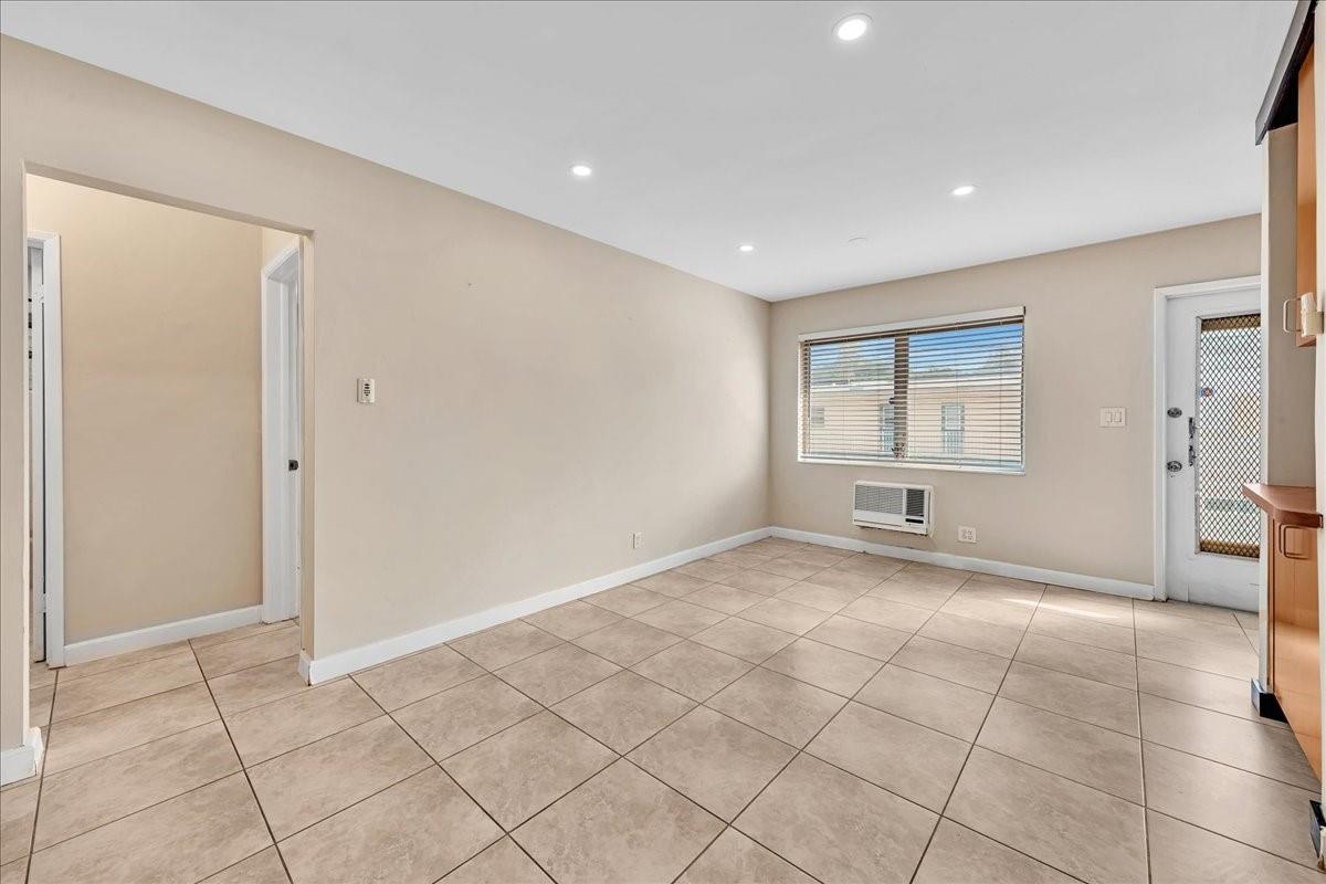 JEFFERSON APTS CO-OP - Residential