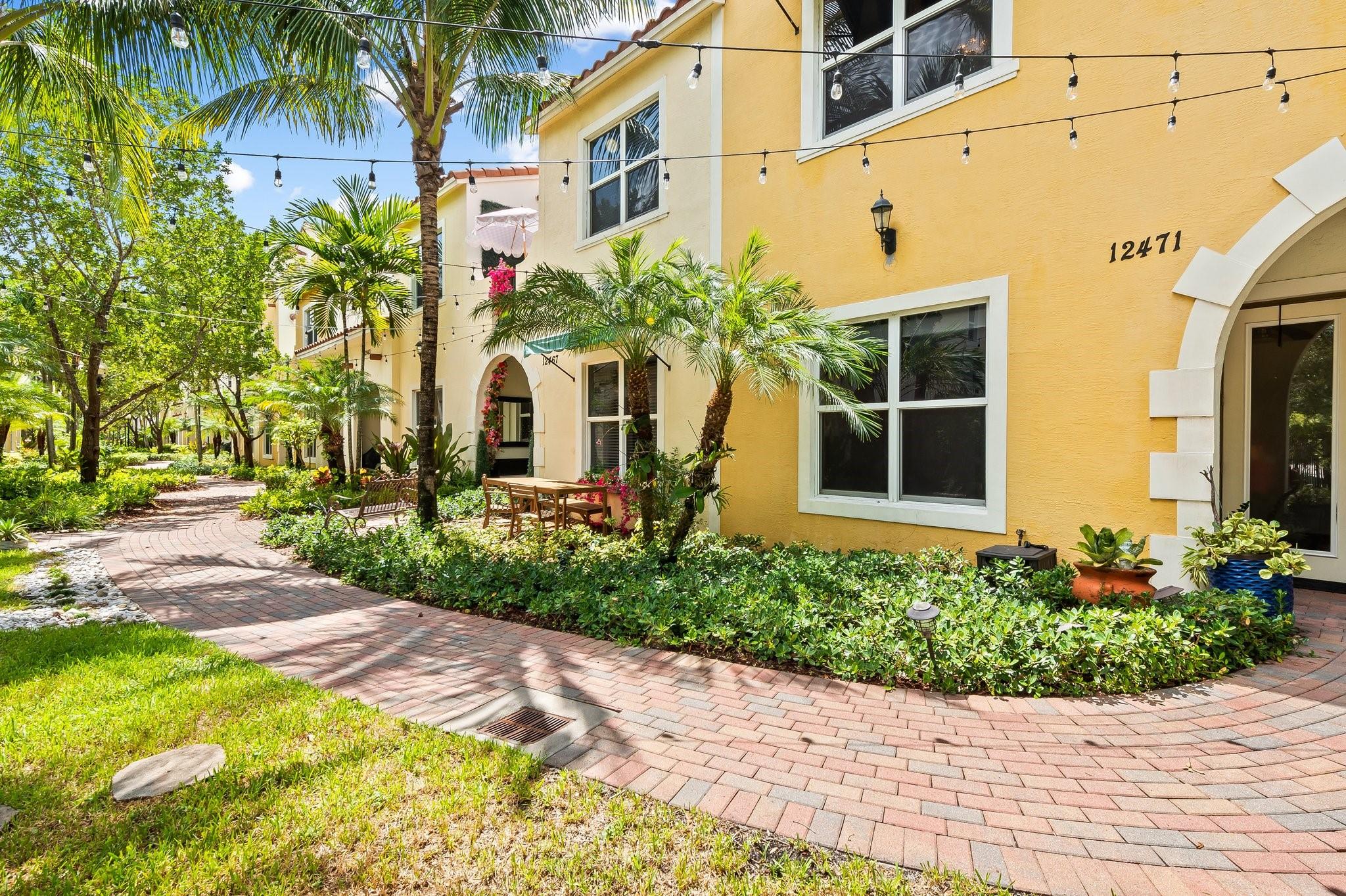 12471 NW 17th Ct