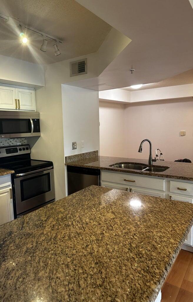 PORTOFINO AT JENSEN BEACH - Residential Lease