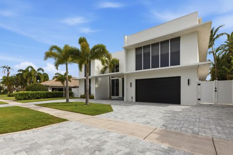 Tiny photo for 284 NE 7th Street, Boca Raton, FL 33432 (MLS # B26044261)