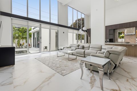 Tiny photo for 284 NE 7th Street, Boca Raton, FL 33432 (MLS # B26044261)