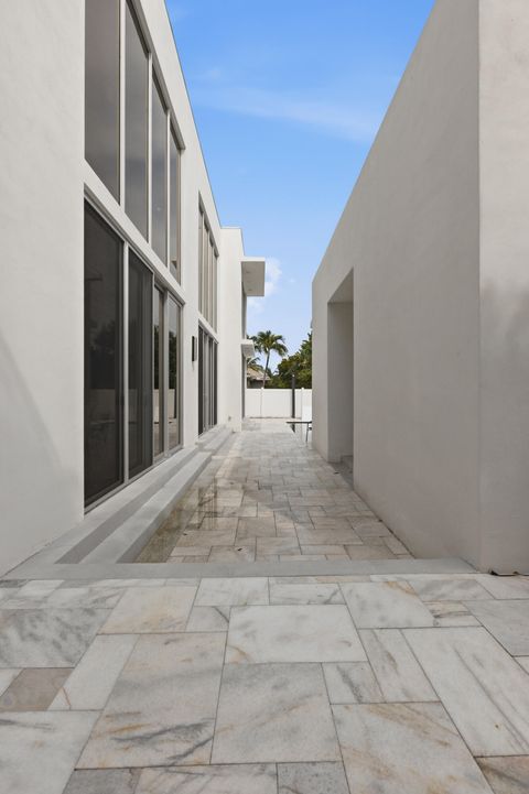 Tiny photo for 284 NE 7th Street, Boca Raton, FL 33432 (MLS # B26044261)