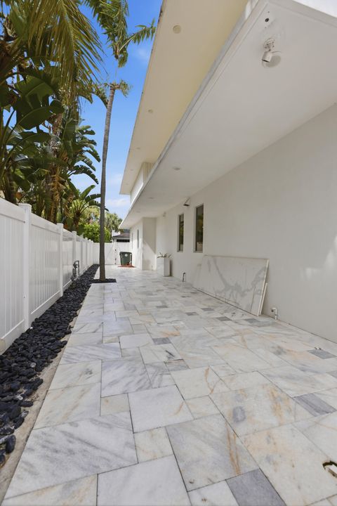 Tiny photo for 284 NE 7th Street, Boca Raton, FL 33432 (MLS # B26044261)