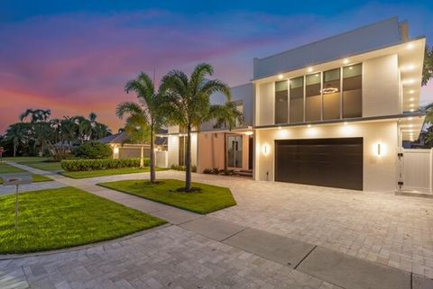 Tiny photo for 284 NE 7th Street, Boca Raton, FL 33432 (MLS # B26044261)