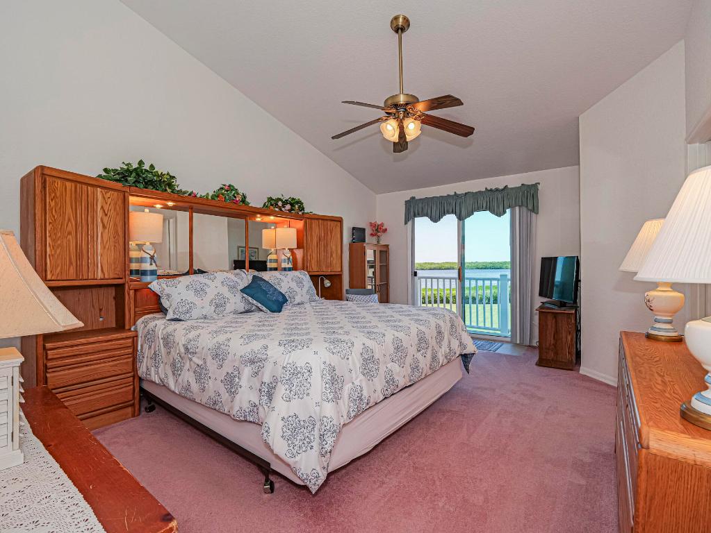 RIVERSIDE AT SANDS CONDOMINIUM - Residential