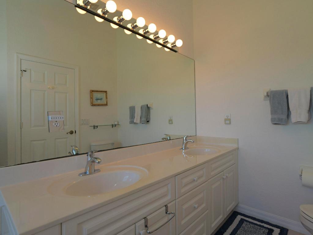 RIVERSIDE AT SANDS CONDOMINIUM - Residential