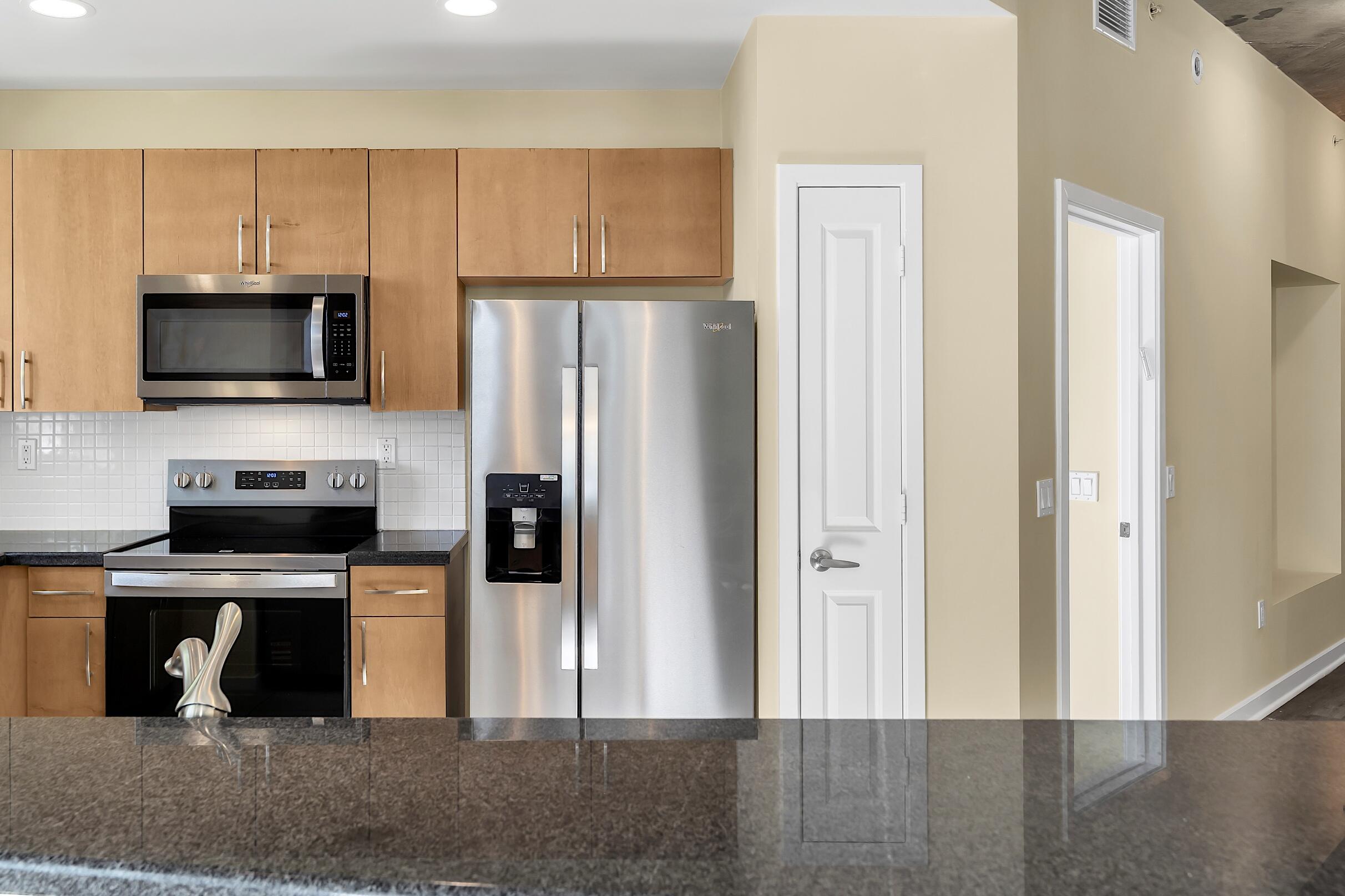 EDGE CONDO - Residential