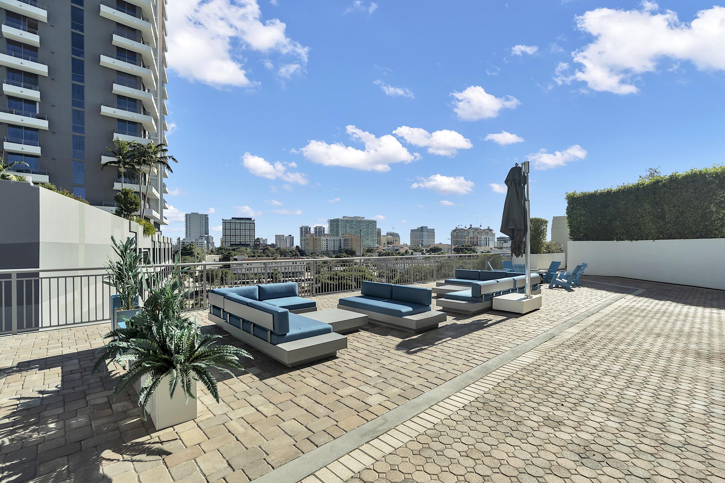 EDGE CONDO - Residential