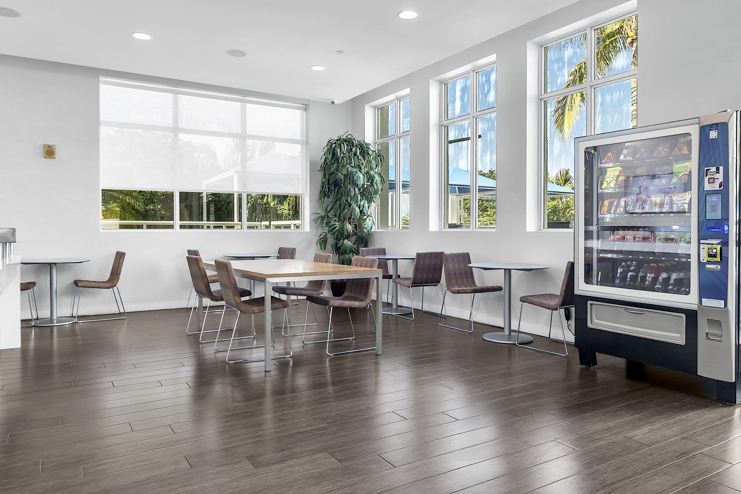 EDGE CONDO - Residential