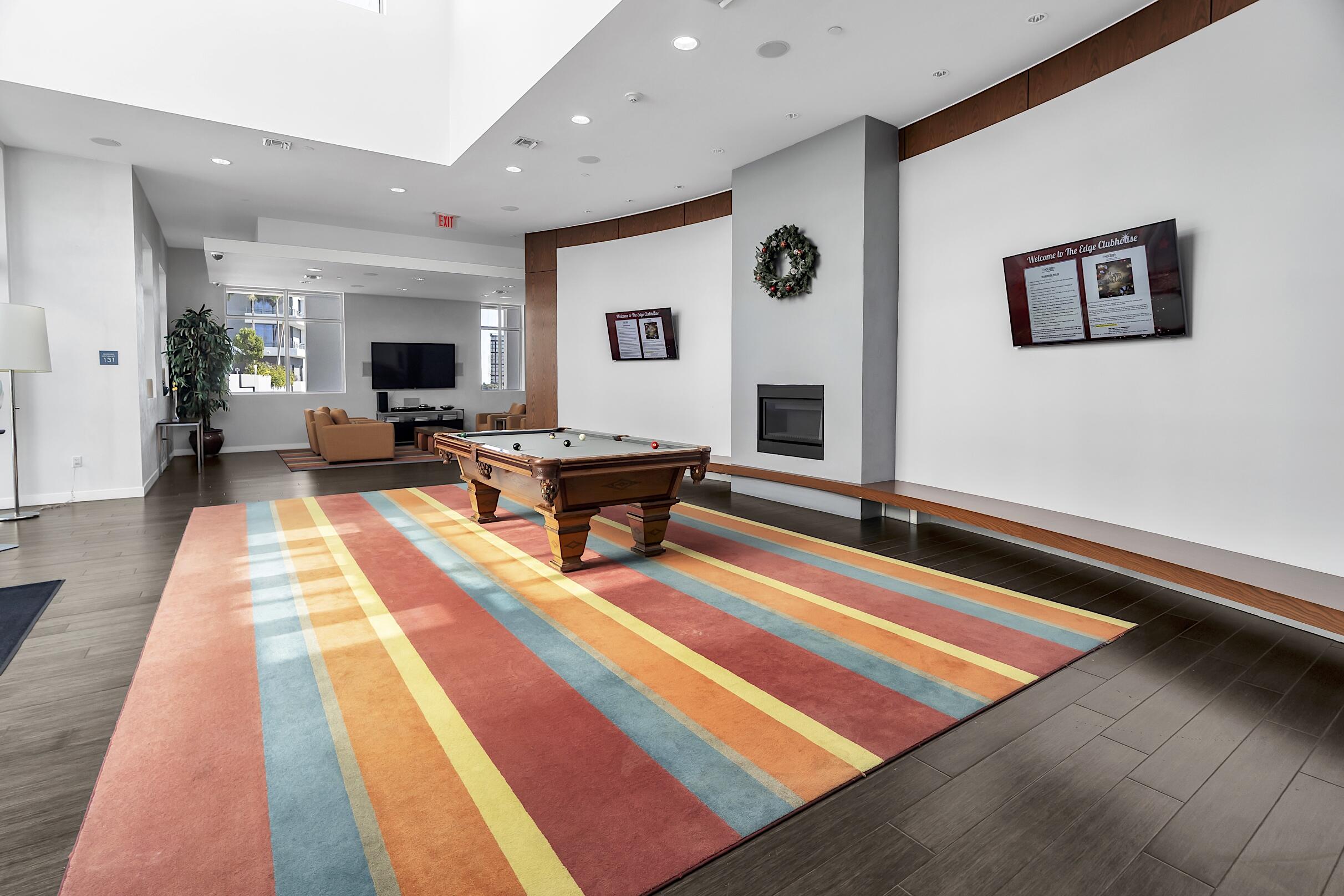 EDGE CONDO - Residential