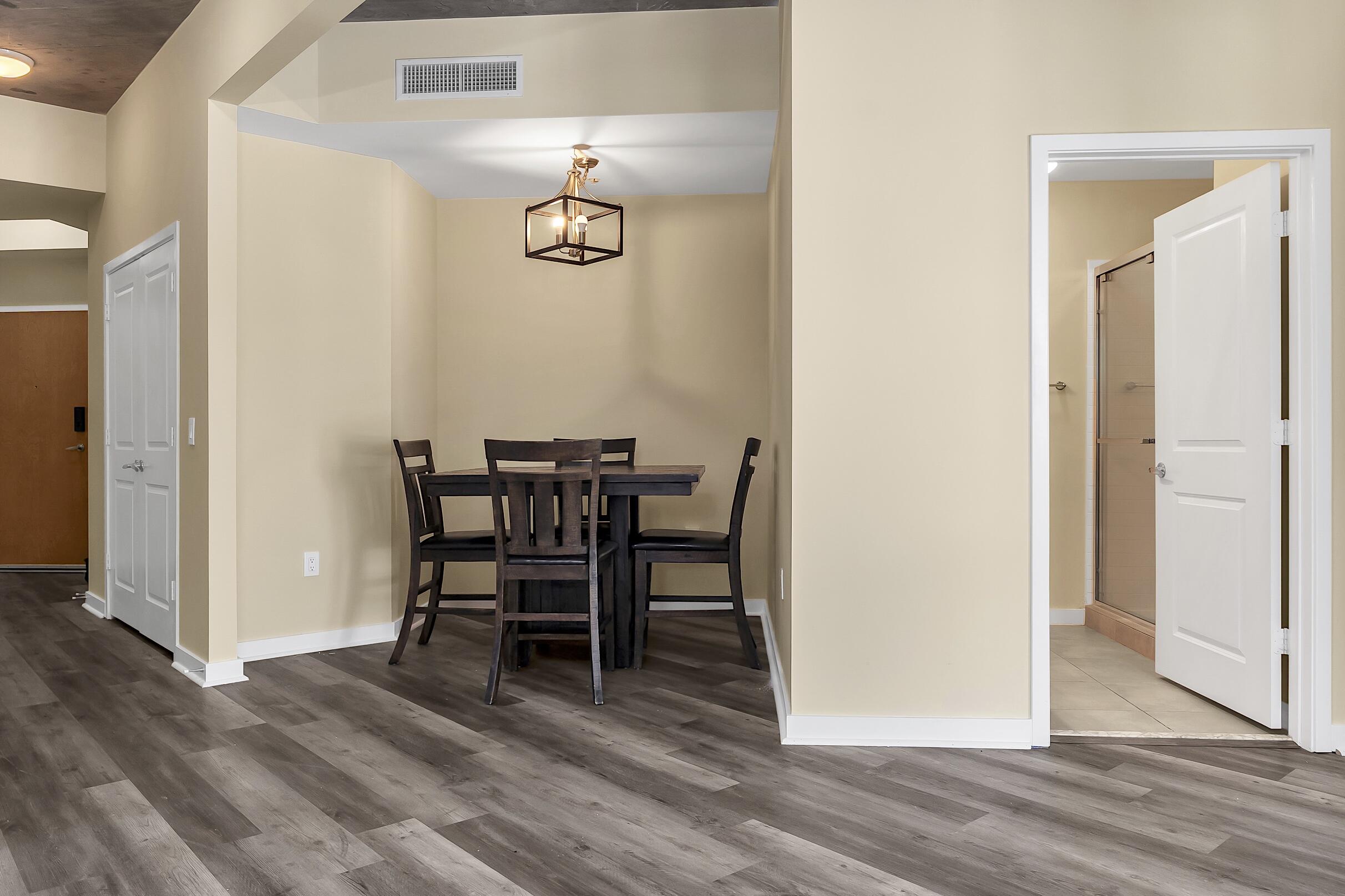 EDGE CONDO - Residential