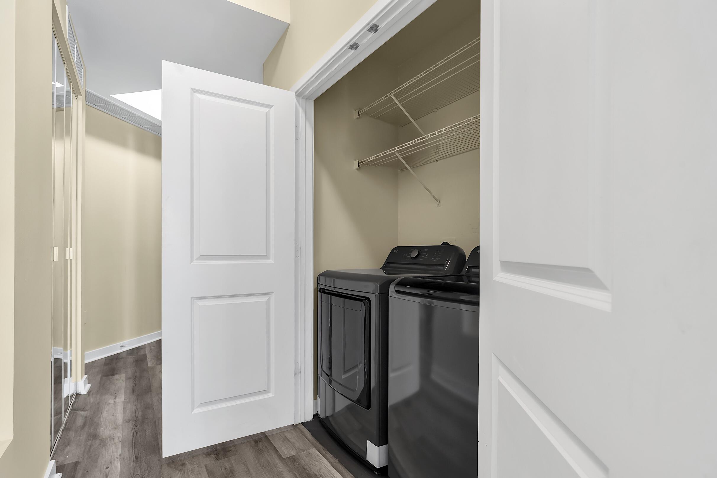 EDGE CONDO - Residential