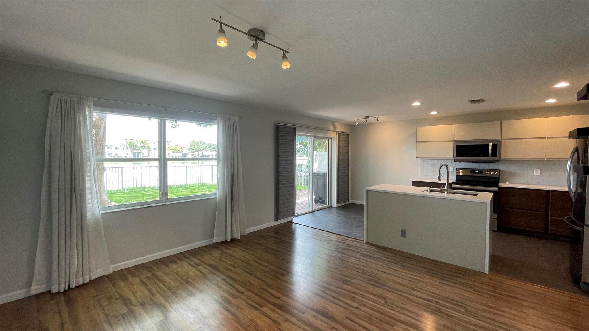 LIBERTY BAY - Residential Lease