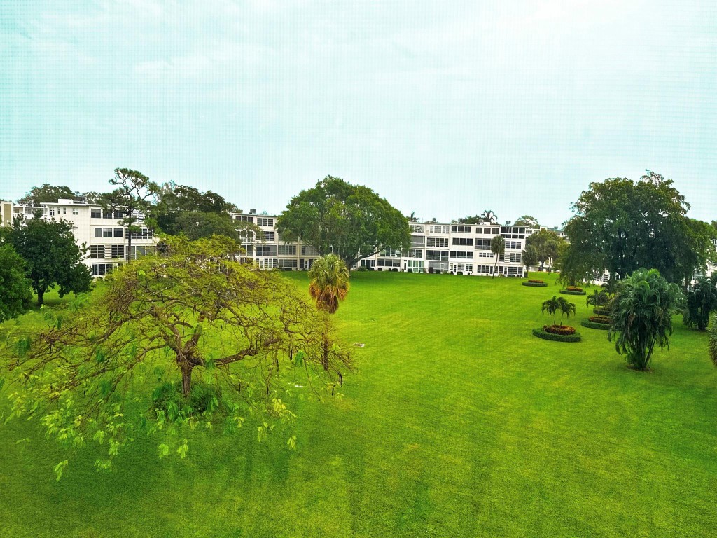 Century Village East - Residential
