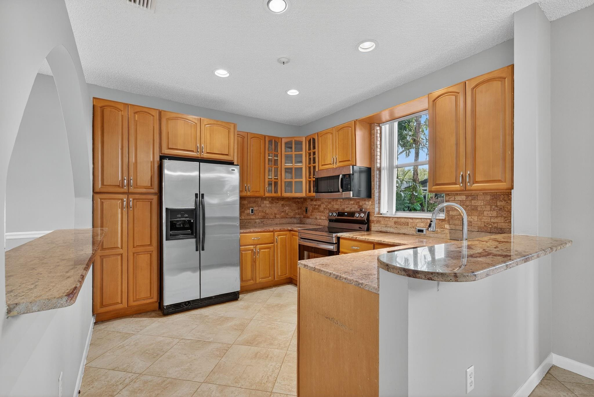 GOVERNORS WALK - Residential