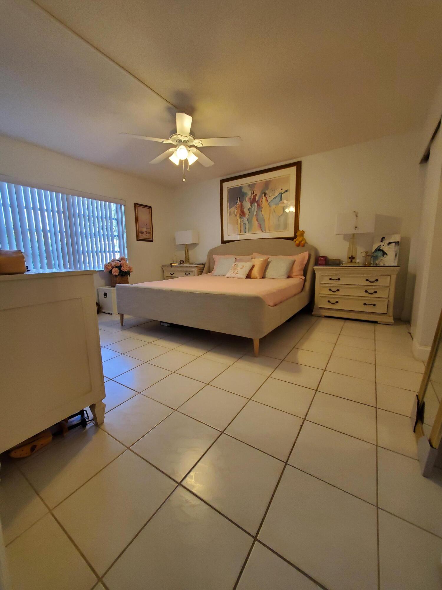 PALM GREENS AT VILLA DEL RAY CONDO II - Residential