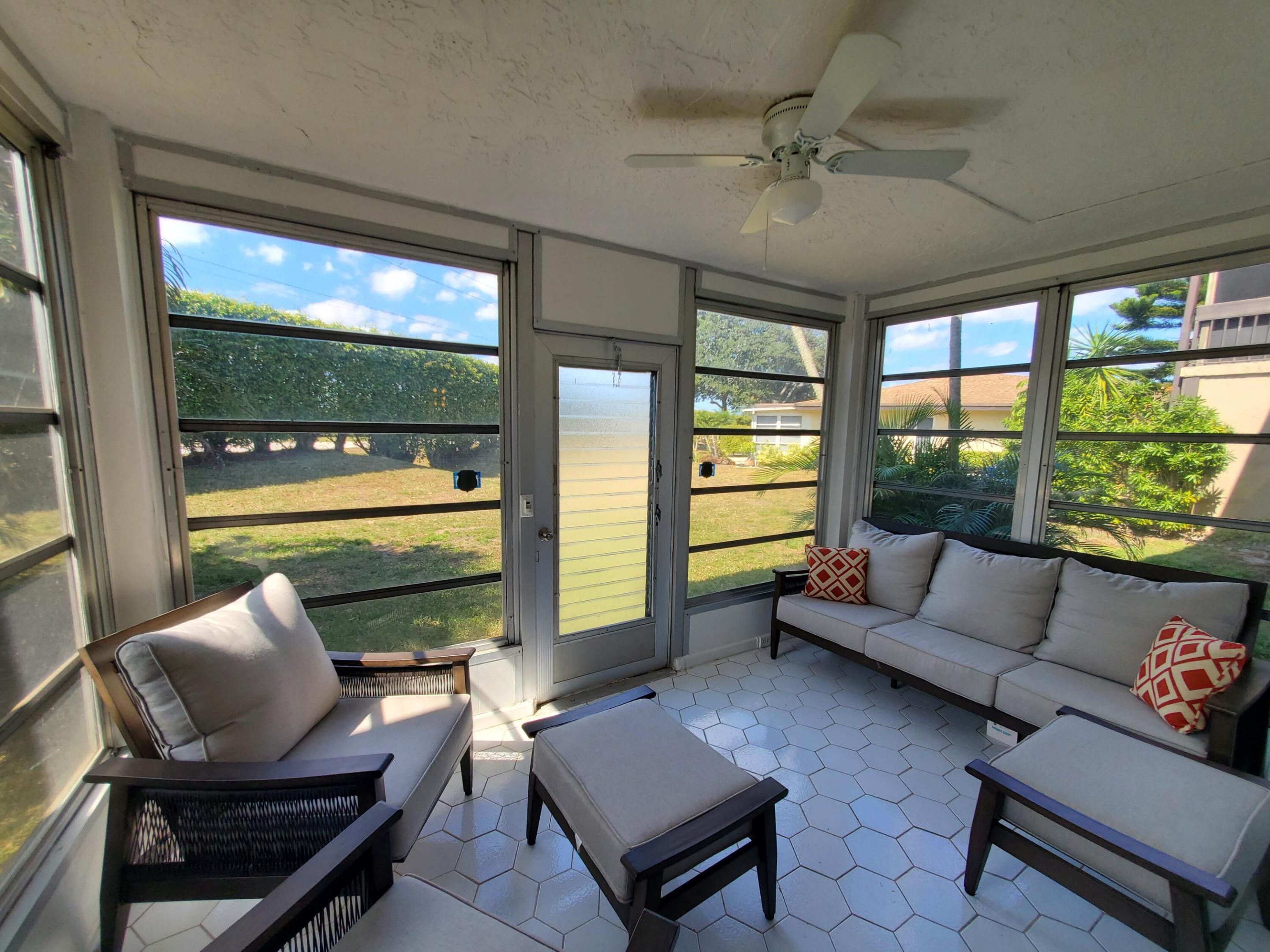 PALM GREENS AT VILLA DEL RAY CONDO II - Residential