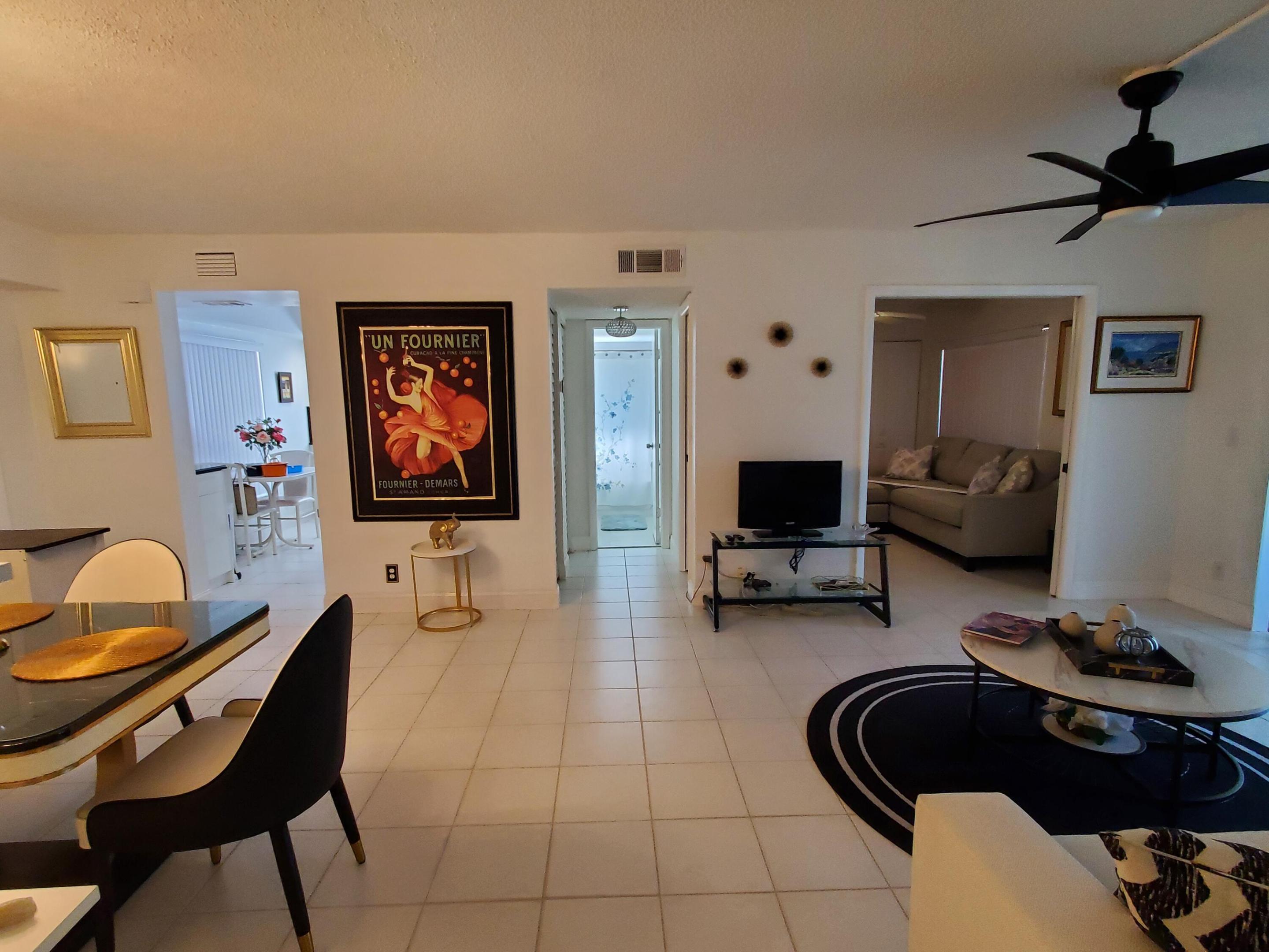 PALM GREENS AT VILLA DEL RAY CONDO II - Residential