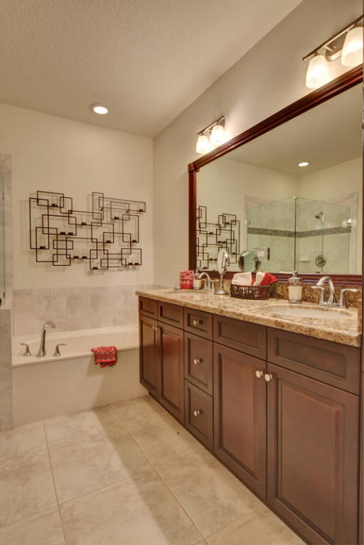 Barefoot Beach Villas - Residential Lease