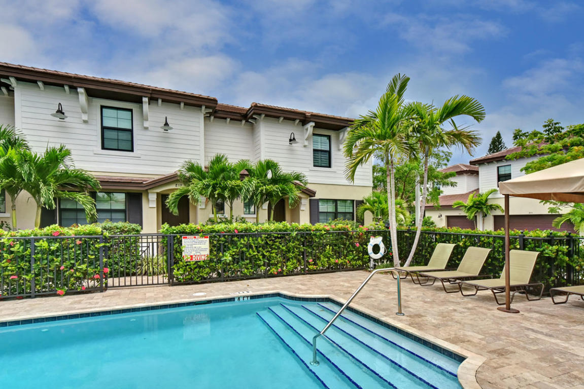 Barefoot Beach Villas - Residential Lease