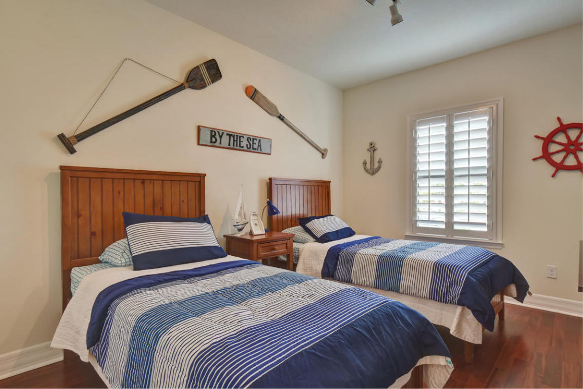 Barefoot Beach Villas - Residential Lease