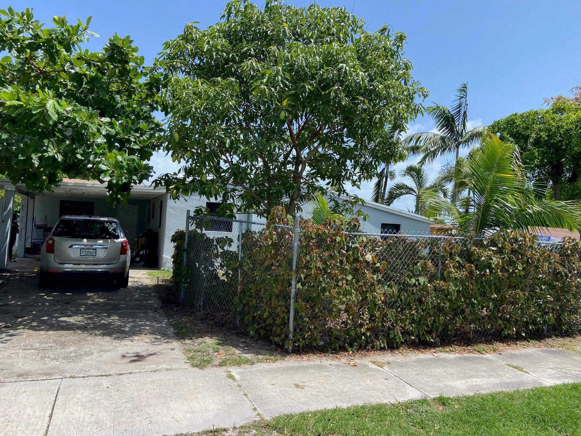 520 SW 15th Terrace