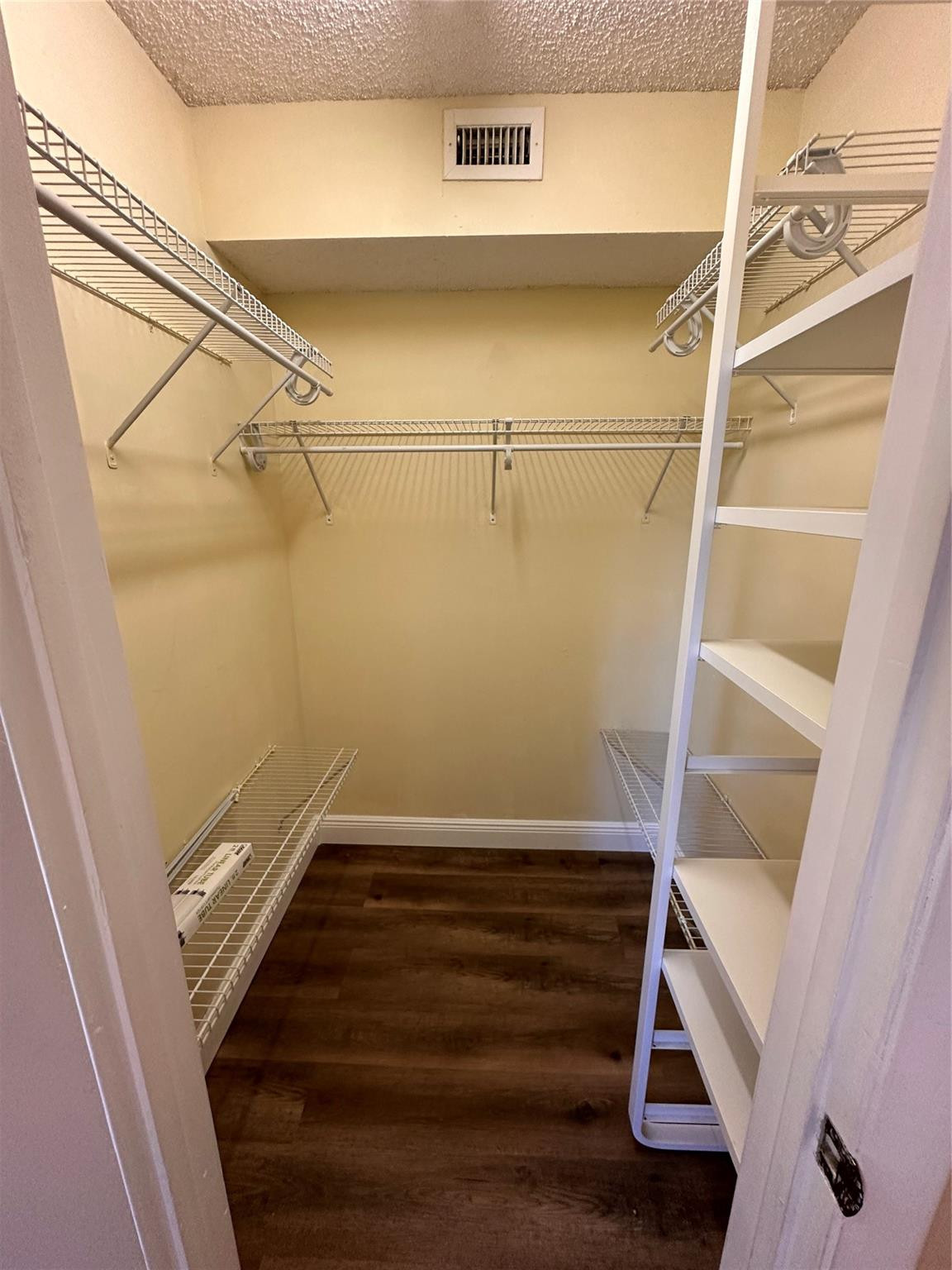 THE COLONNADES - Residential