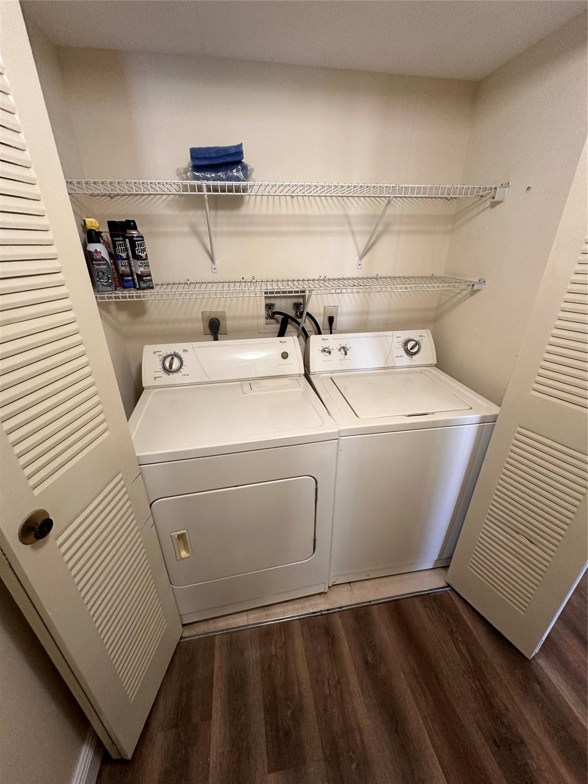 THE COLONNADES - Residential