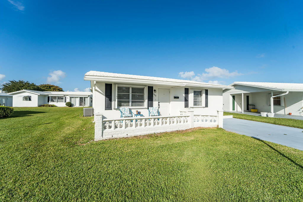 PALM BEACH LEISUREVILLE SEC 8 - Residential