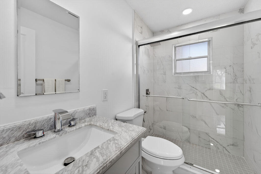 PALM BEACH LEISUREVILLE SEC 8 - Residential