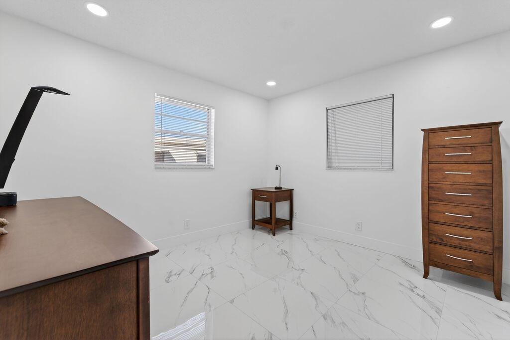 PALM BEACH LEISUREVILLE SEC 8 - Residential