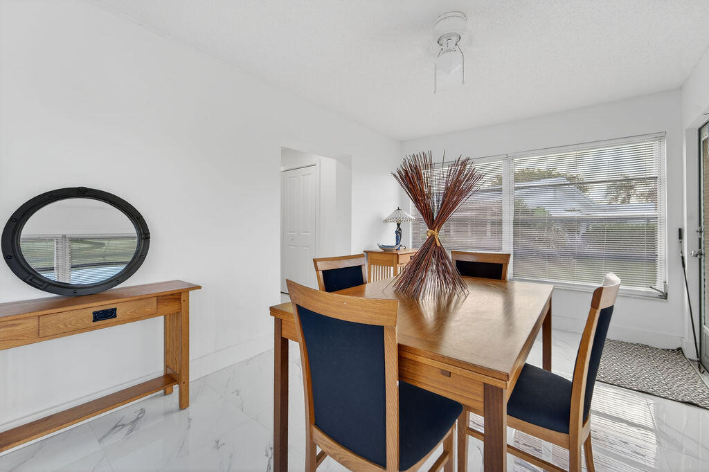 PALM BEACH LEISUREVILLE SEC 8 - Residential