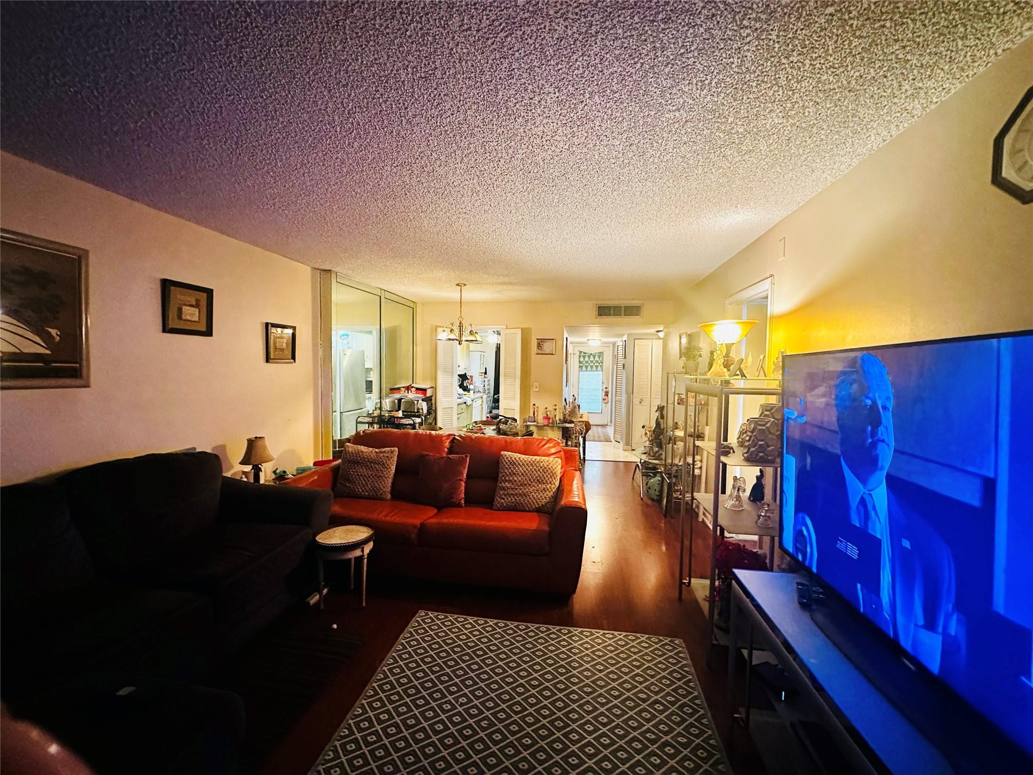 CYPRESS CHASE CONDO NO. 5 - Residential