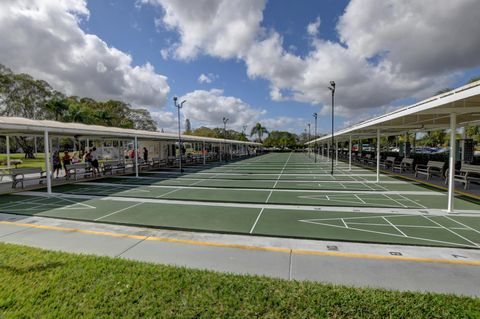 A home in Deerfield Beach