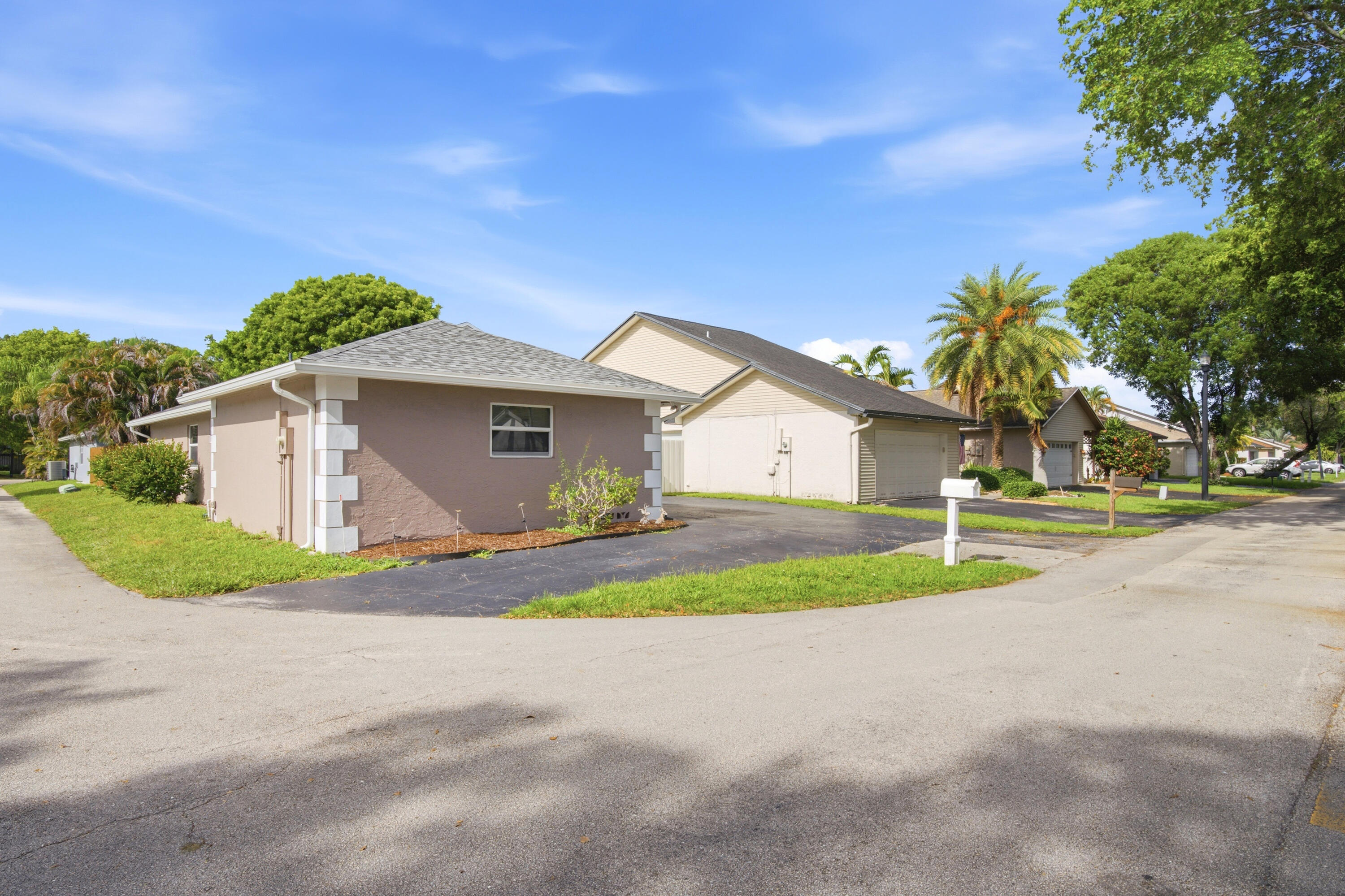 8300 SW 41ST Street