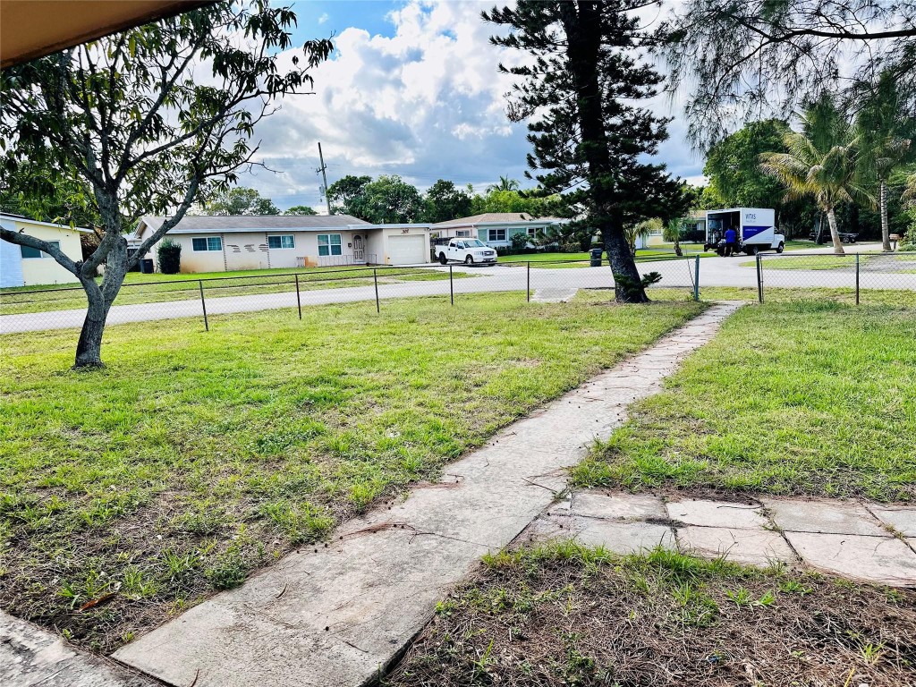 Melrose Park Sec 6 Green - Residential