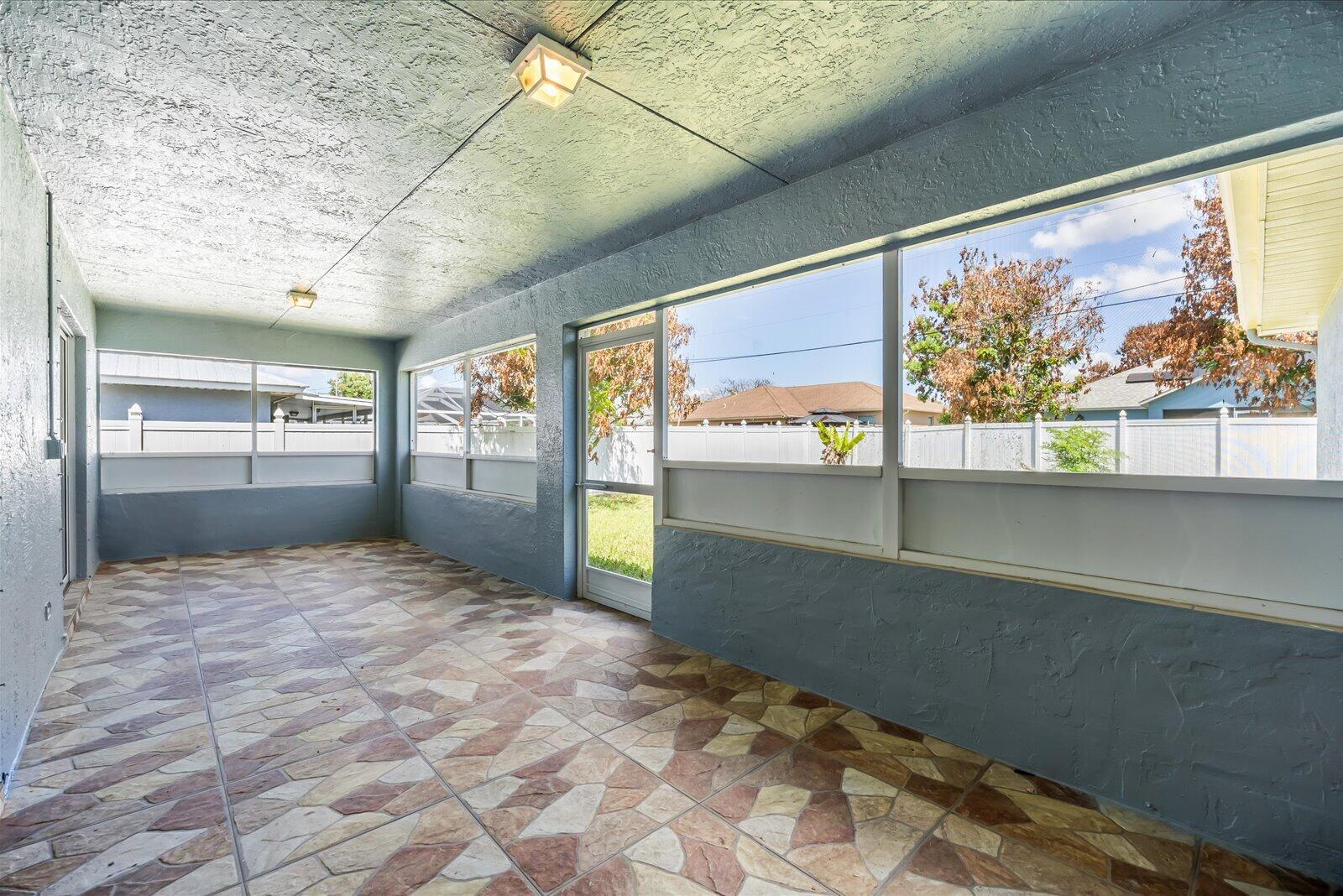 PORT ST LUCIE SECTION 17 - Residential