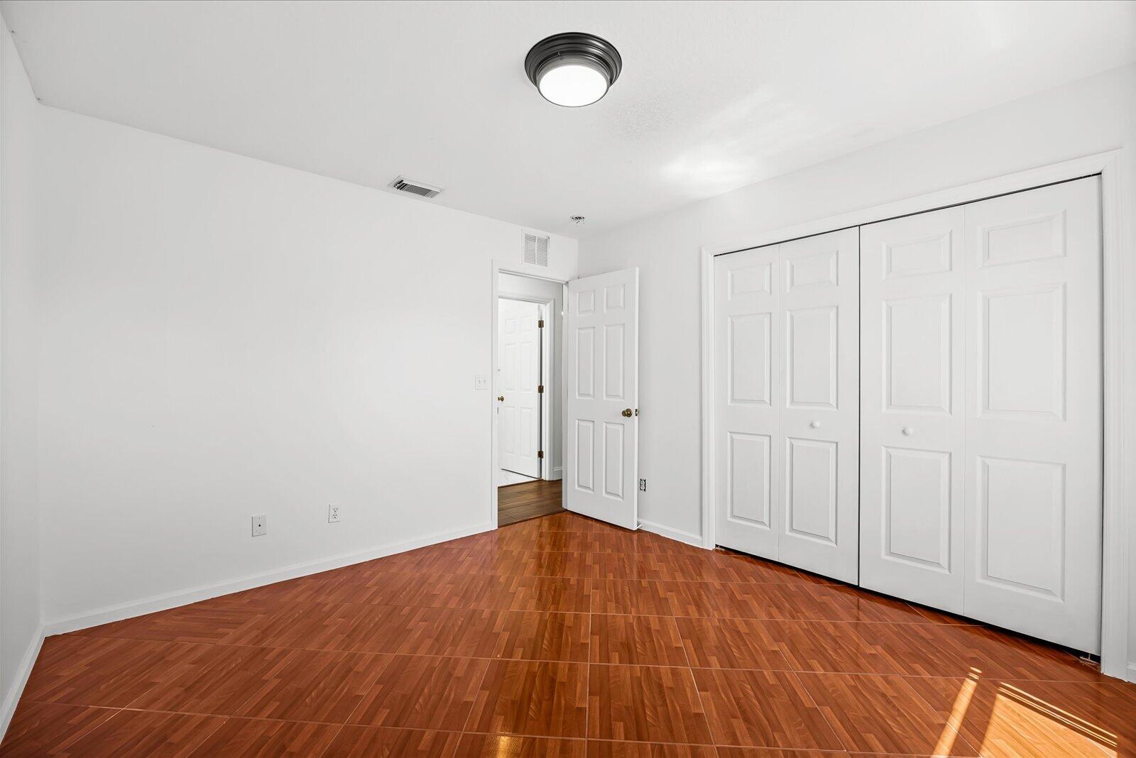 PORT ST LUCIE SECTION 17 - Residential