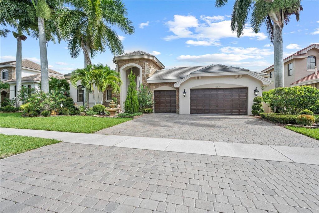 Photo of 10569 Versailles Boulevard, Wellington, FL 33449 (MLS # R11028693)