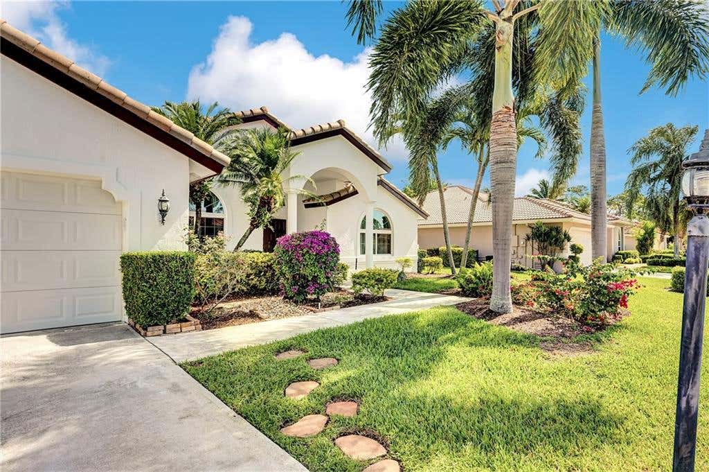 Photo of 5710 Aspen Ridge Cir, Delray Beach, FL 33484 (MLS # F10283158)