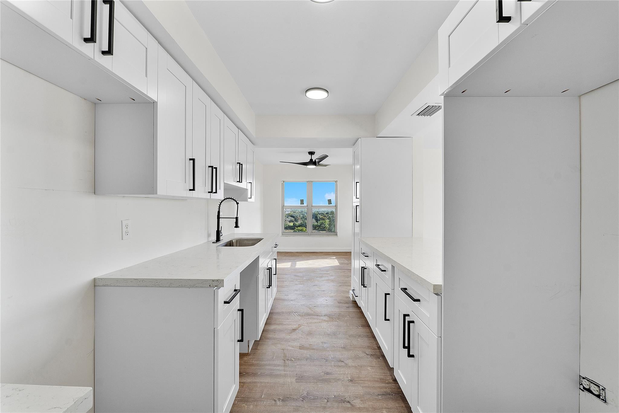4174 Inverrary Drive 1002