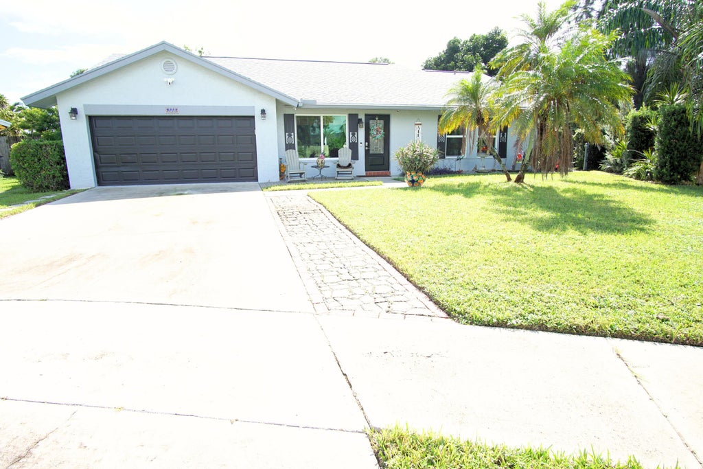 Photo of 506 NW 6TH Way, Boynton Beach, FL 33426 (MLS # B26093771)