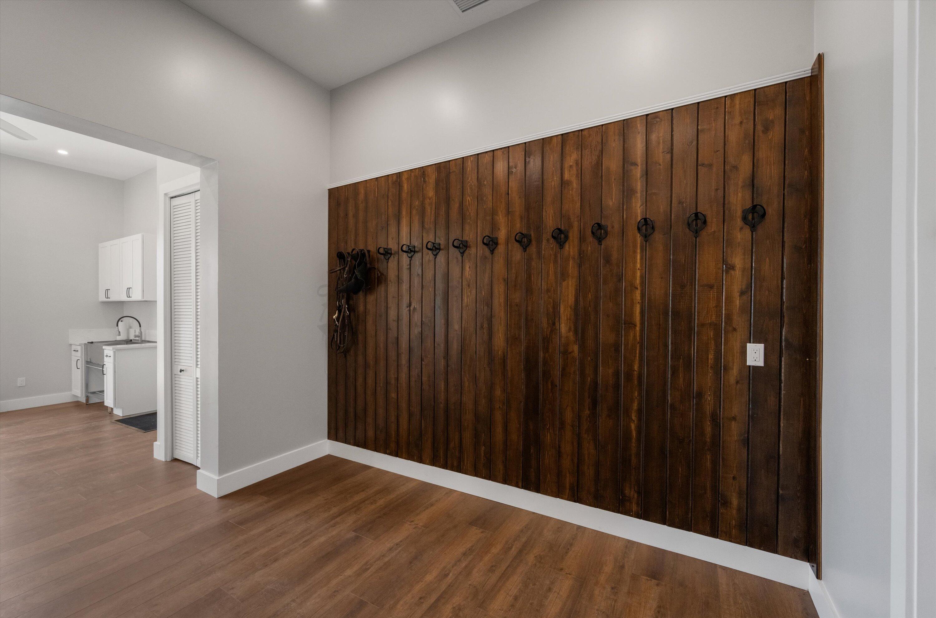 Rustic Ranches - Residential Lease