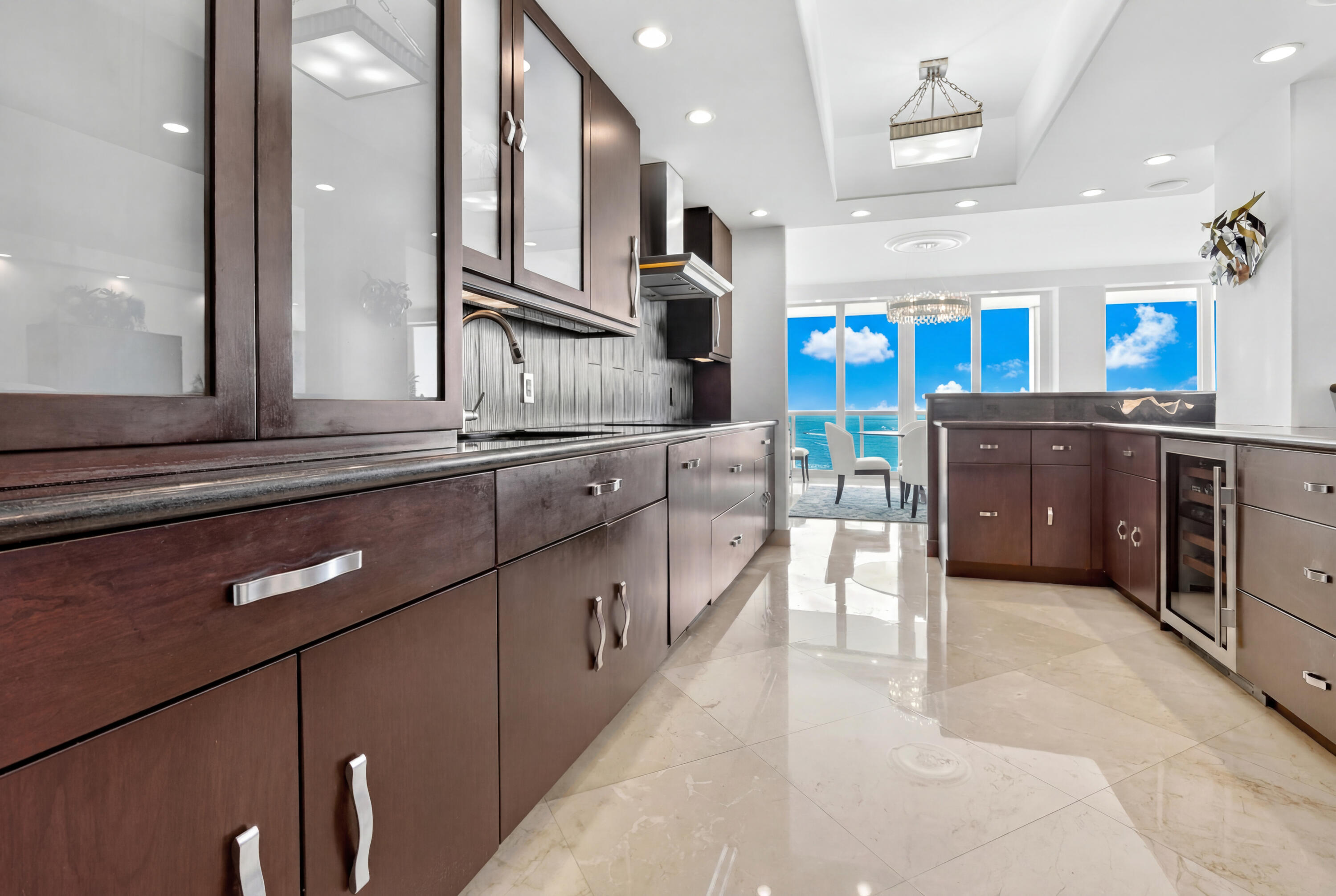 2100 S Ocean Lane 2507